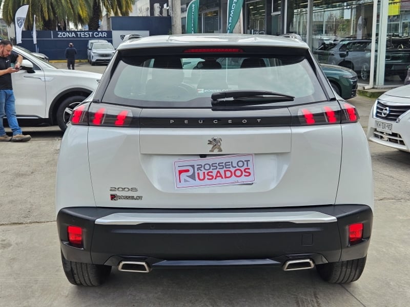 Peugeot 2008 Puretech 130 1.2 2023 - Imagen 7 de 20