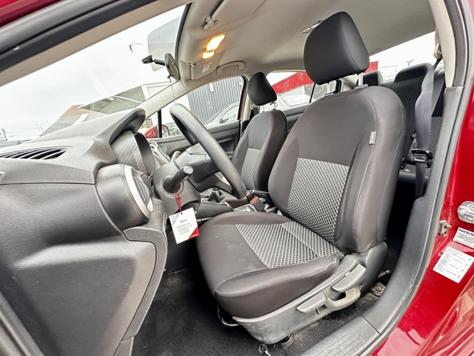 Nissan Versa Mt 1.6 2021 - Imagen 9 de 20