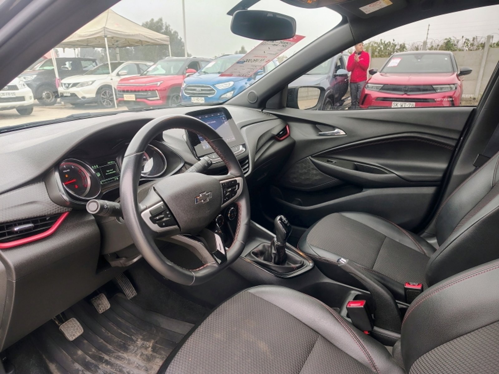 Chevrolet Onix Hb 1.0 2024 - Imagen 12 de 20