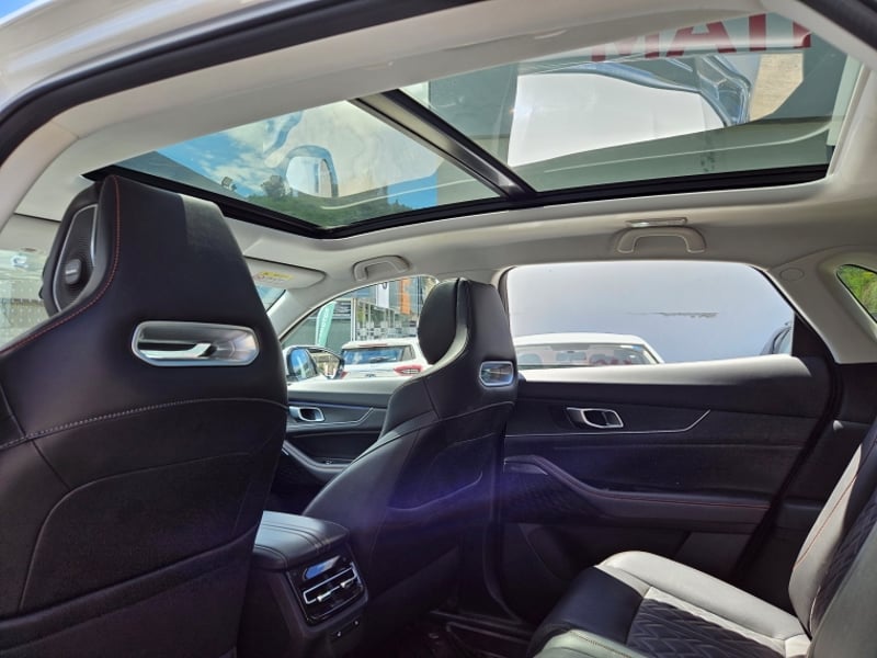 Changan UNI-K Uni K Elite 4x4 2.0 Aut 2024 - Imagen 6 de 20