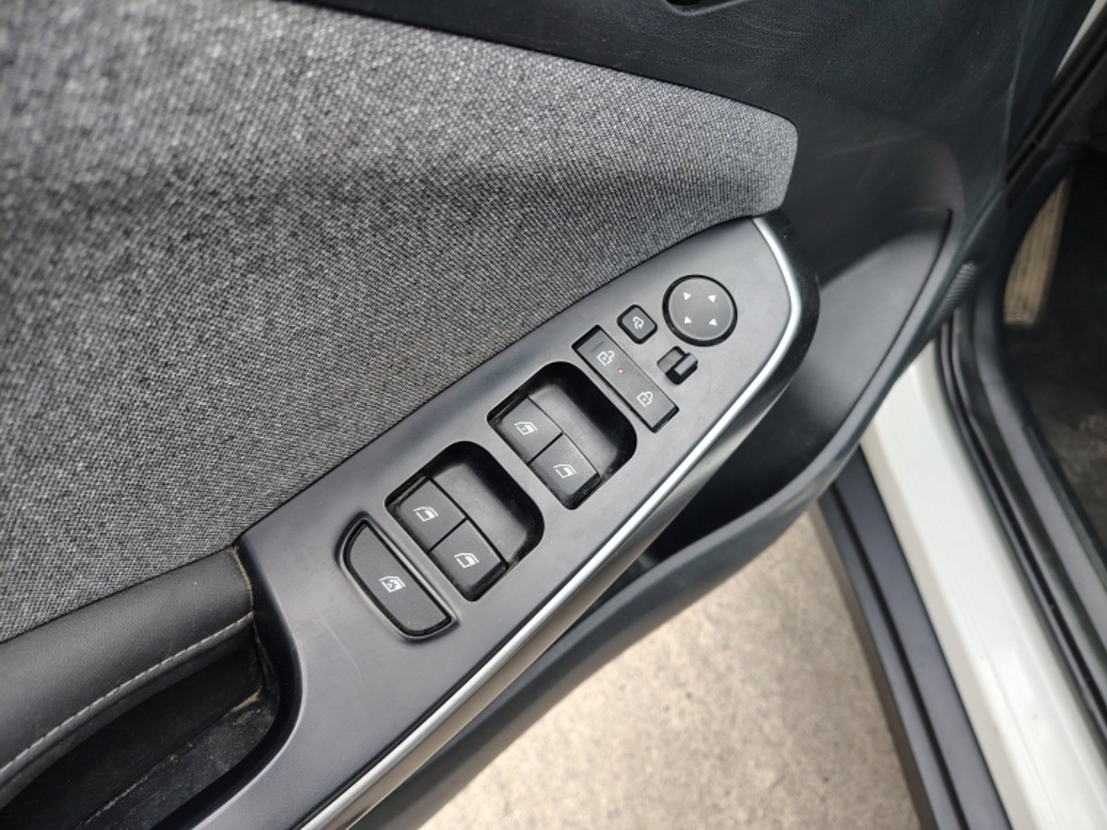 KIA K3 Cross Ex 1.4 2024 - Imagen 14 de 20