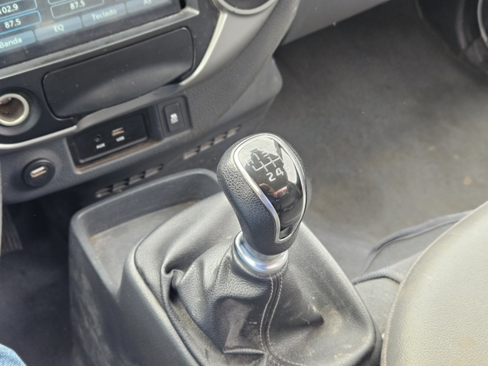 Kia Frontier P/up Lx 2.5l 6mt Av Ab Euro 6c 2024 - Imagen 16 de 20