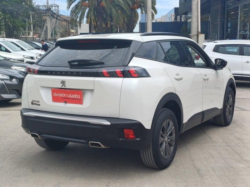 Peugeot 2008 Puretech 130 1.2 2023 - Imagen 5 de 19