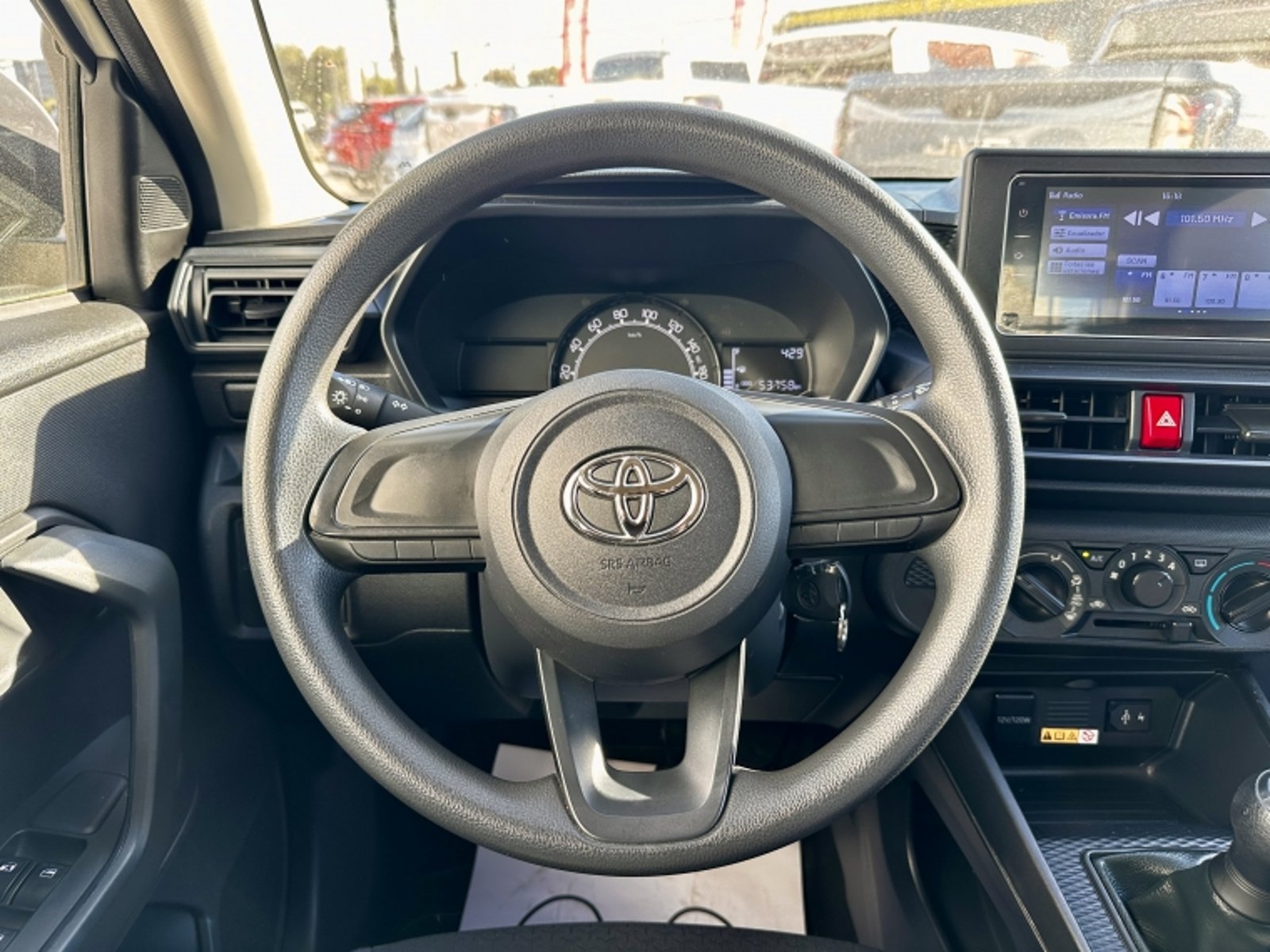 TOYOTA Raize 4x2 1.2 2023 - Imagen 11 de 20