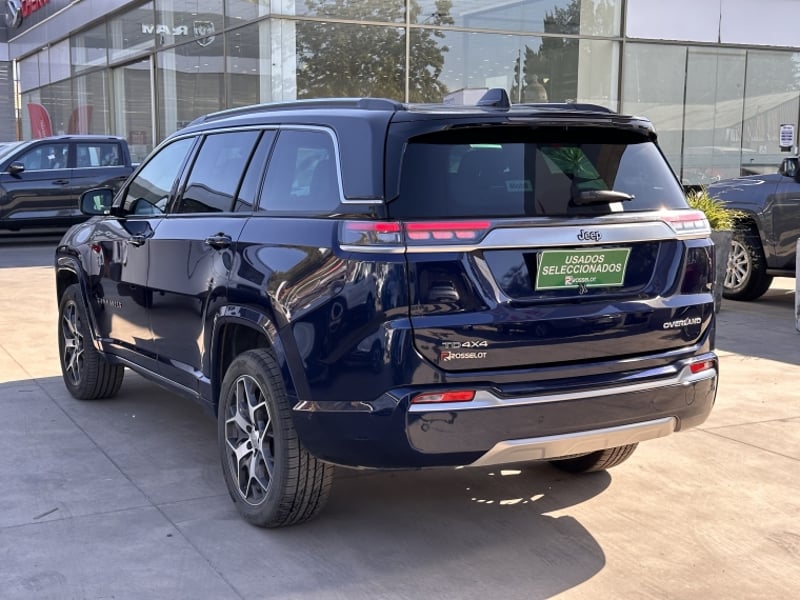 Jeep Commander Overland 4x4 2.0 Aut 2023 - Imagen 7 de 20