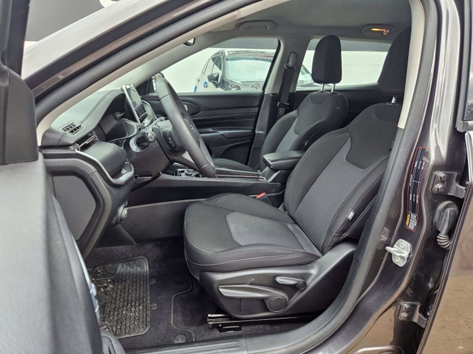 Jeep Compass Sport 1.3 Aut 2023 - Imagen 14 de 20