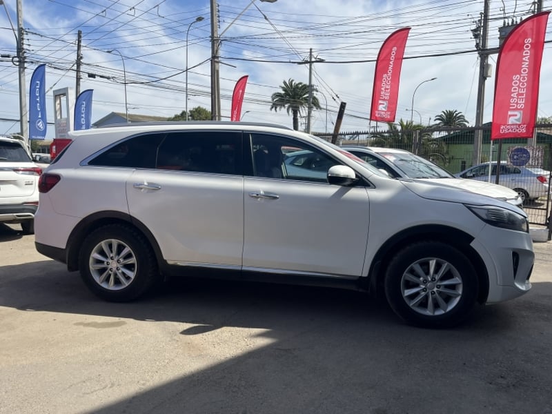 Kia Sorento Ex 2.4 2021 - Imagen 6 de 20