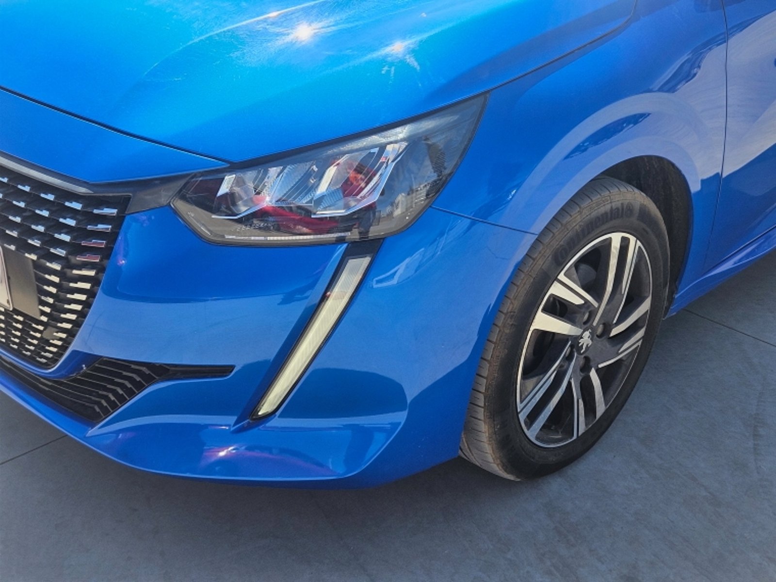 Peugeot 208 Puretech 130 Eat8 1.2 Aut 2022 - Foto 2 de 20