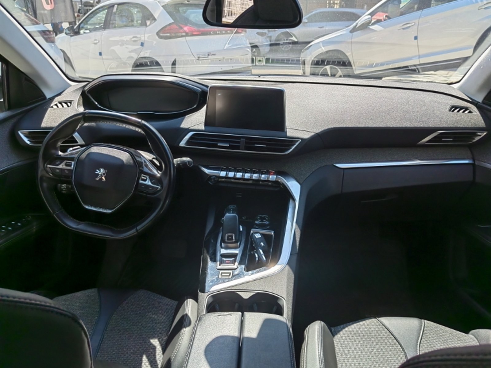 Peugeot 5008 Allure Bluehdi 1.5 Aut 2019 - Imagen 9 de 19