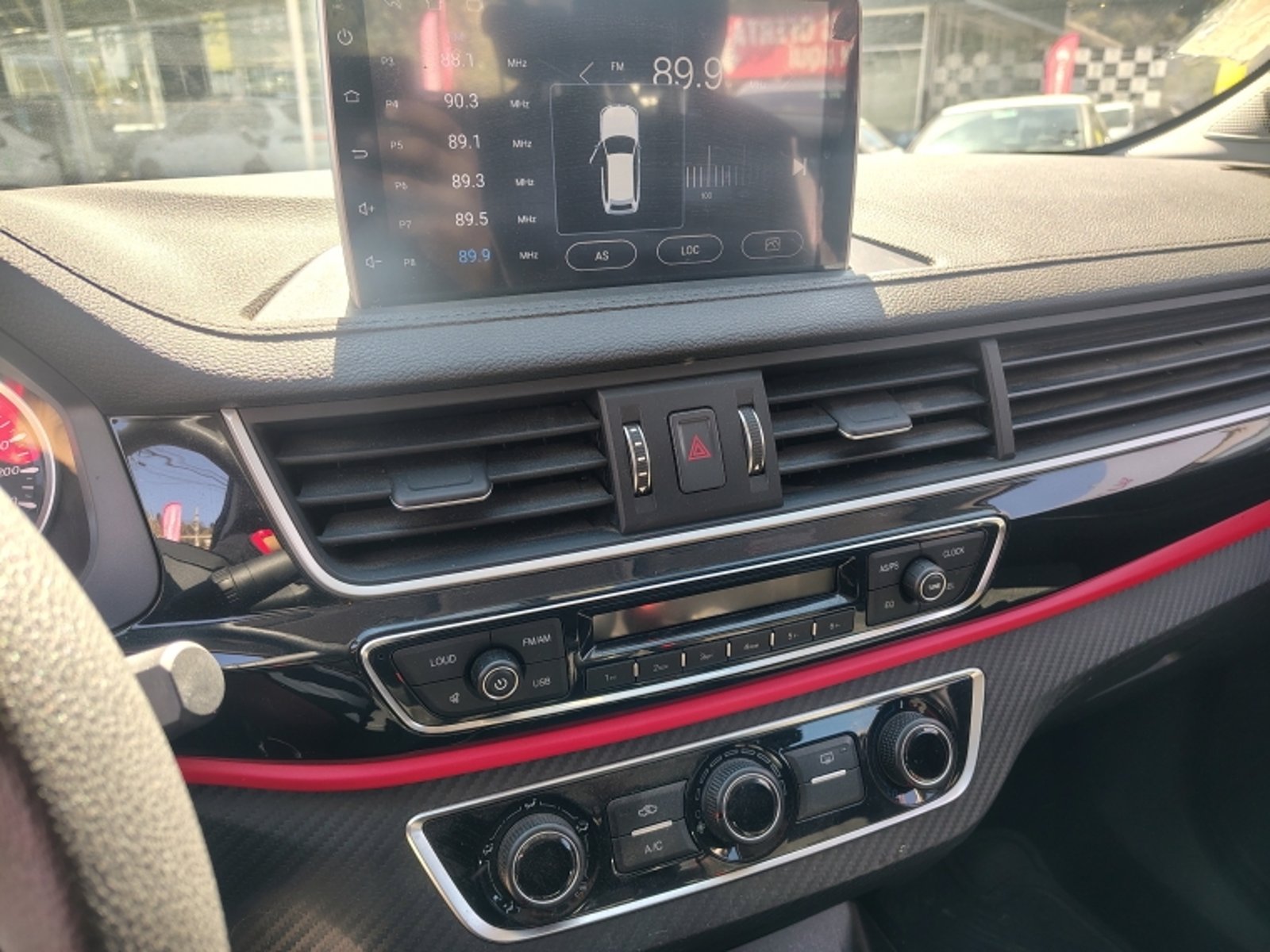 DONGFENG Joyear Sx5 1.6 2022 - Imagen 14 de 18