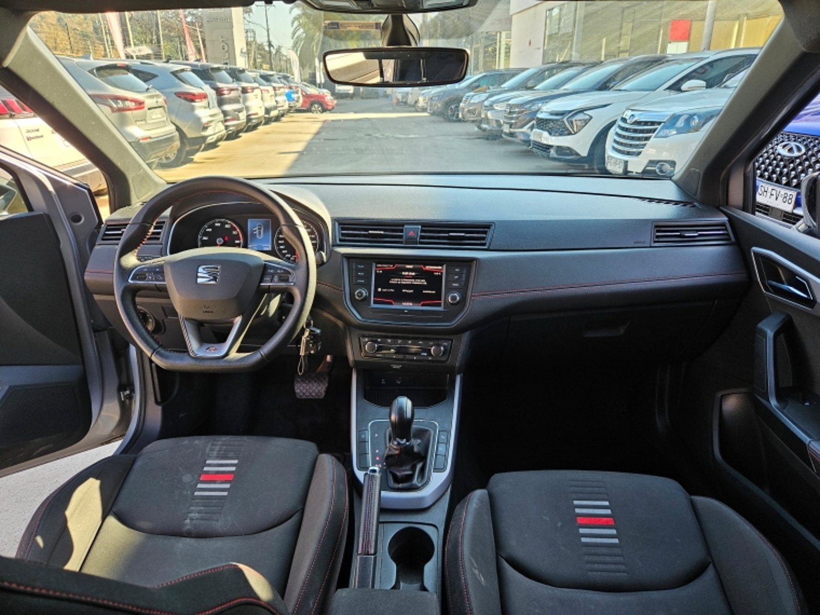 SEAT Arona 1.6 Aut 2020 - Imagen 9 de 20