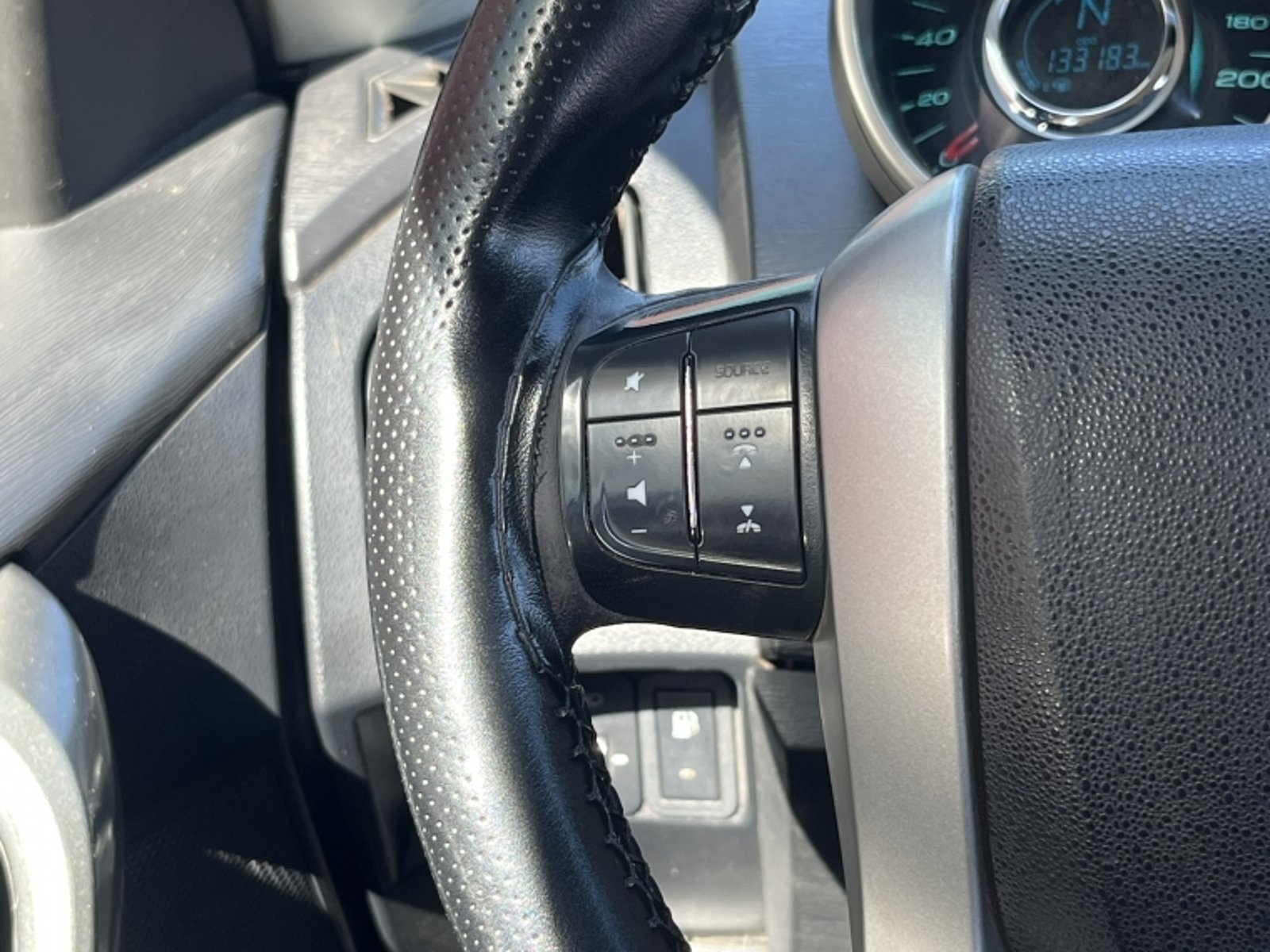 MAHINDRA XUV500 Xuv 500 2.2 2018 - Imagen 17 de 20