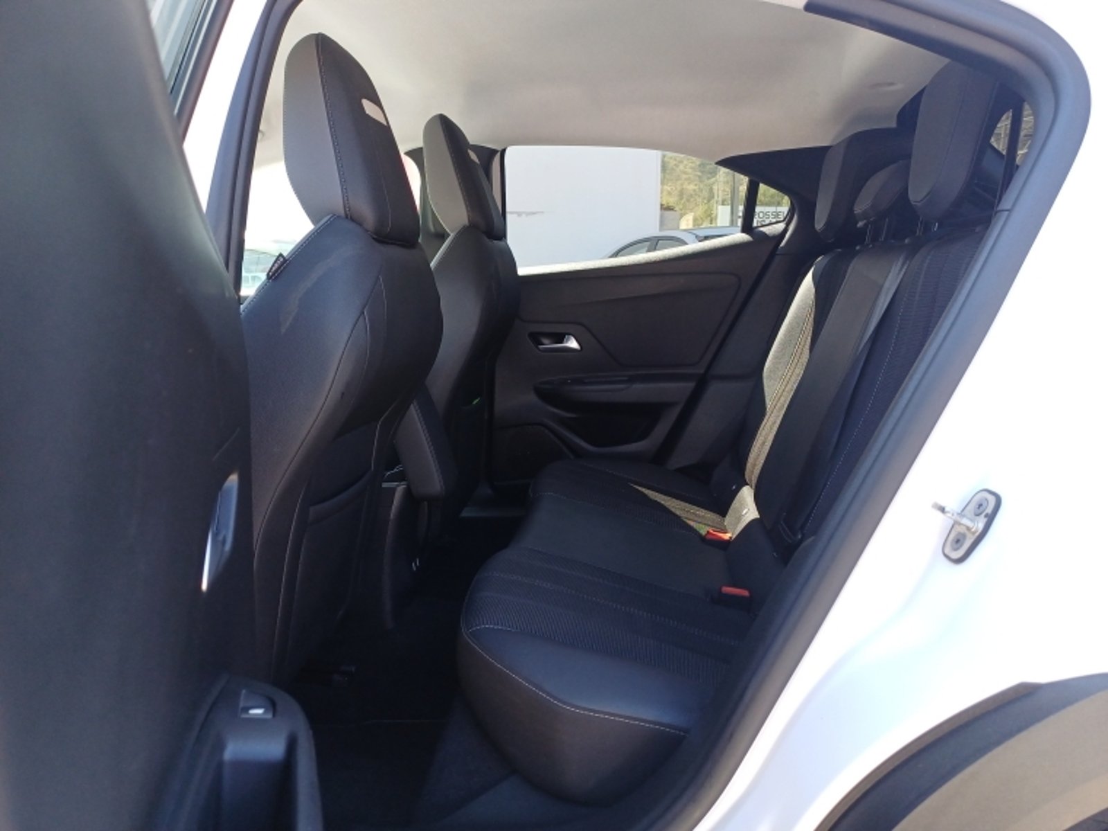 OPEL MOKKA New Mokka 1.2 2022 - Imagen 8 de 20