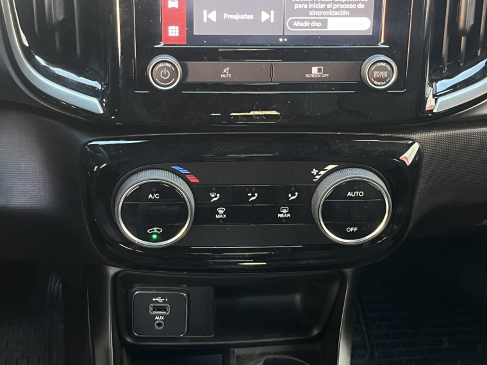 RAM 700 Laramie 1.0 Aut 2026 - Imagen 17 de 20