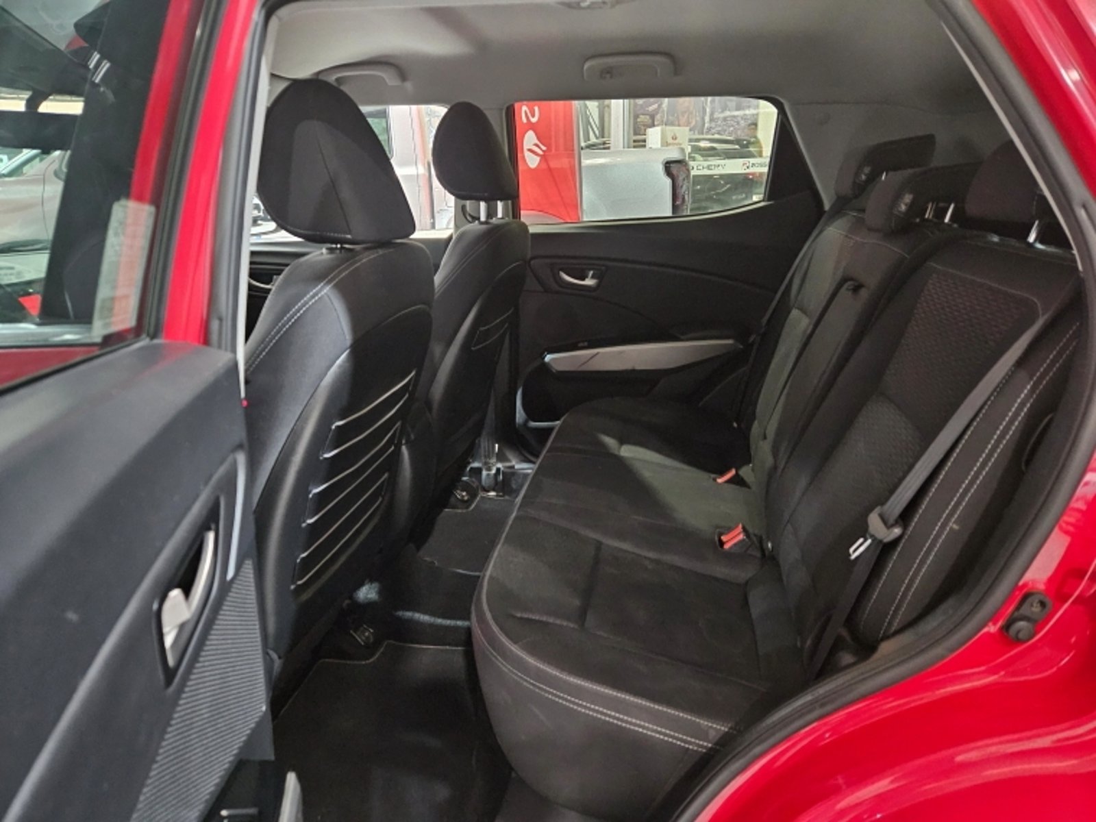 SsangYong Tivoli 1.6 2018 - Imagen 8 de 20