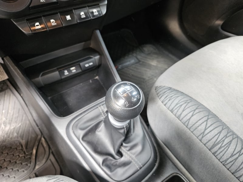 Kia Soluto Mpi 1.4 2024 - Imagen 14 de 17