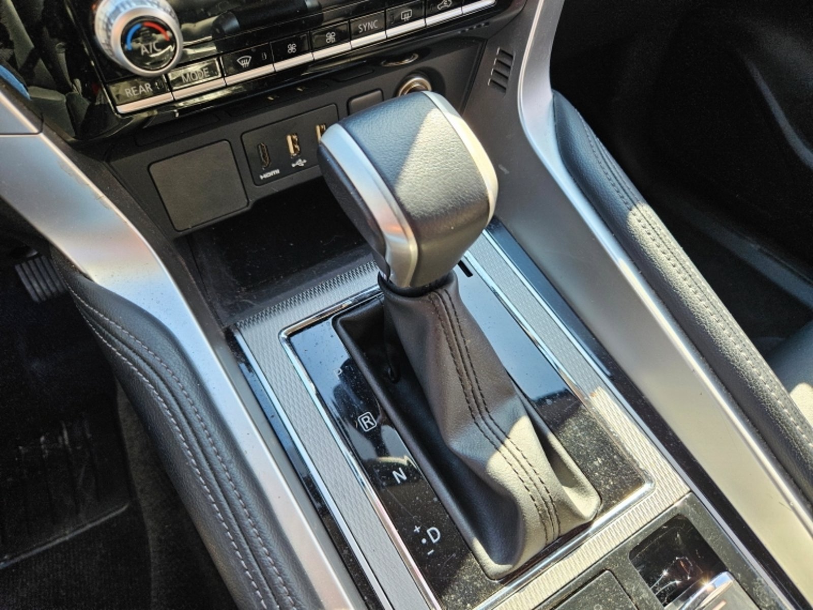 Mitsubishi Montero Sport 3.0 Aut 2024 - Imagen 14 de 20