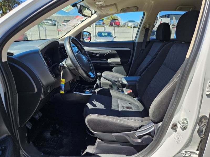 Mitsubishi Outlander 2.0 2018 - Imagen 14 de 20
