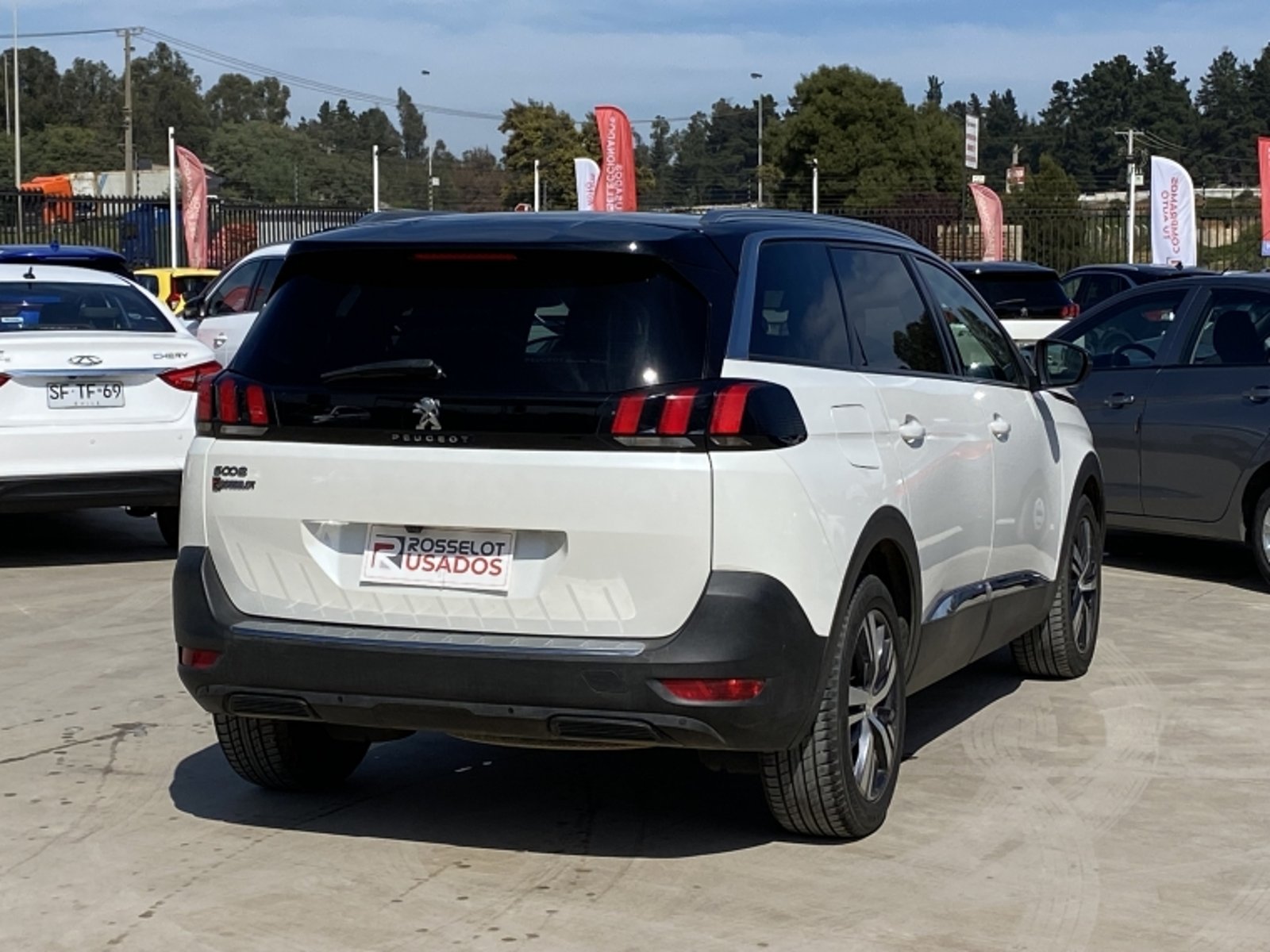 PEUGEOT 5008 Bluehdi 130 1.5 Aut 2021 - Imagen 4 de 20