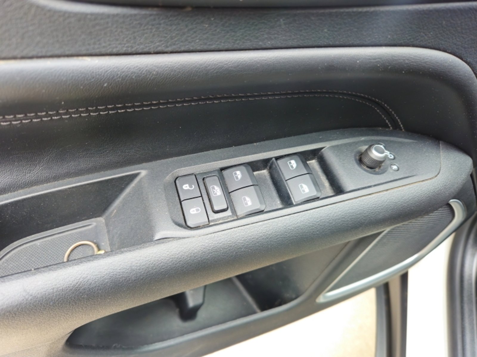JEEP Compass Sport 4x2 1.3 Aut 2023 - Imagen 13 de 20