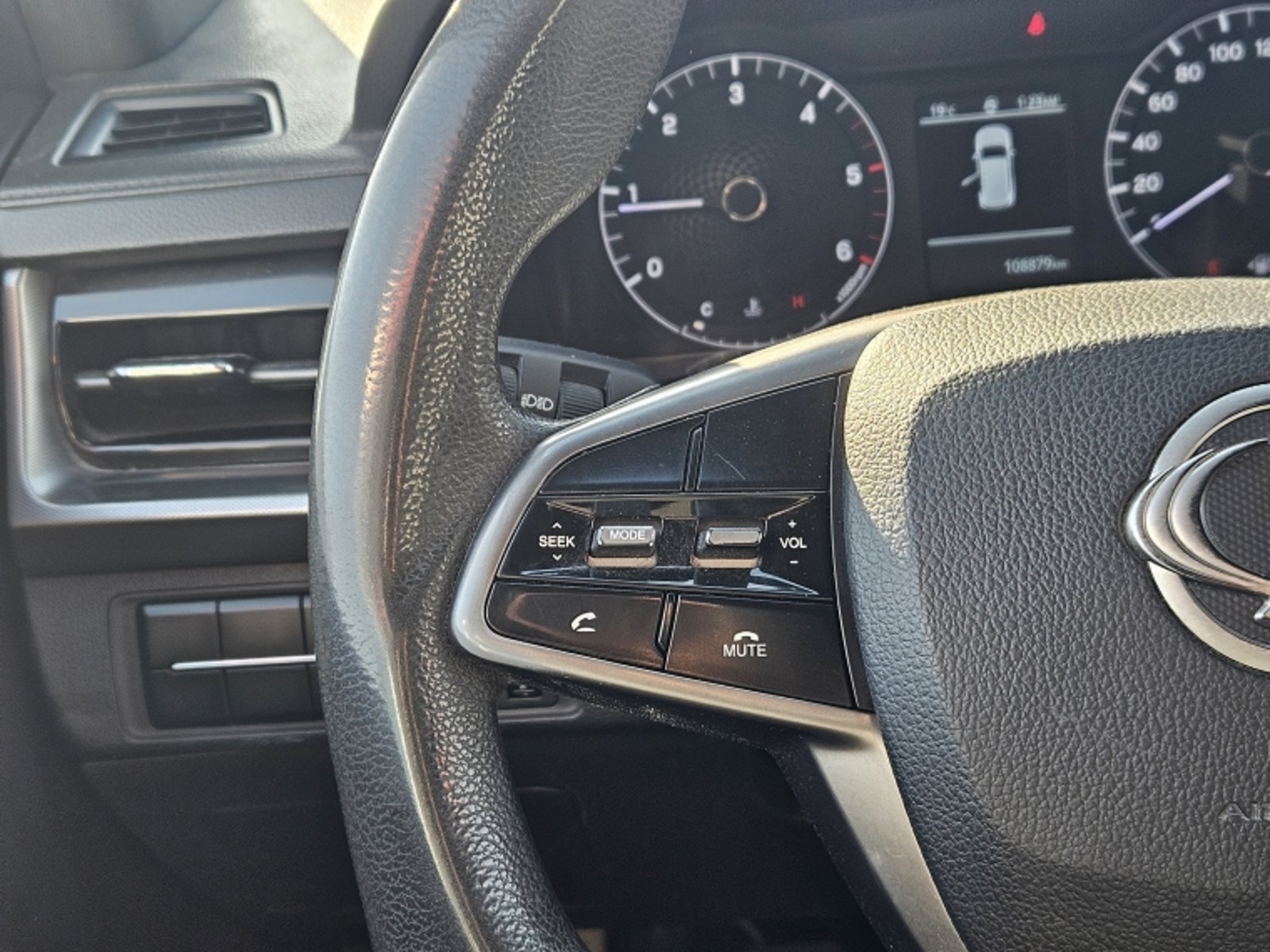SsangYong GRAND MUSSO Musso Grand 2.2 4x2 Mt - Ql610 Euro Vimn Urn 2025 - Imagen 15 de 20