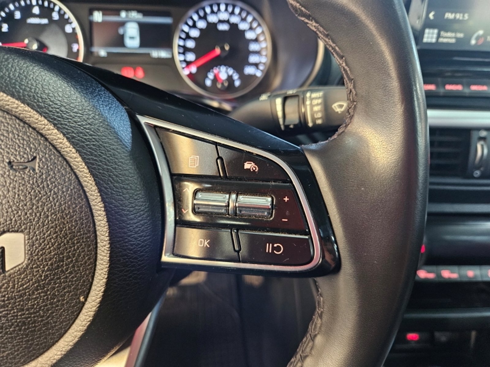 KIA Cerato Mpi 1.6 Aut 2023 - Imagen 17 de 20