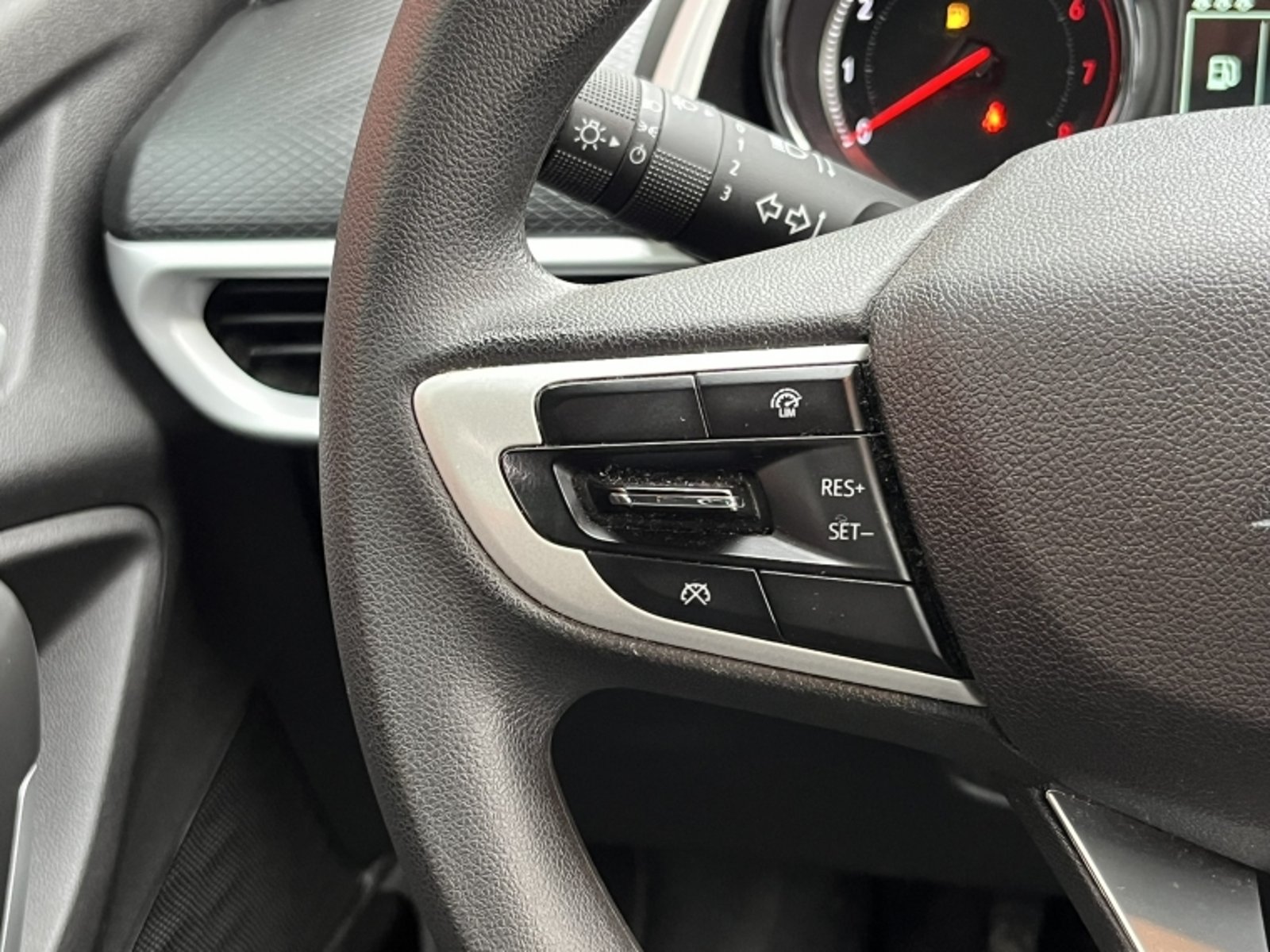 CHEVROLET Tracker Iii Ltz 1.2 2021 - Imagen 17 de 20