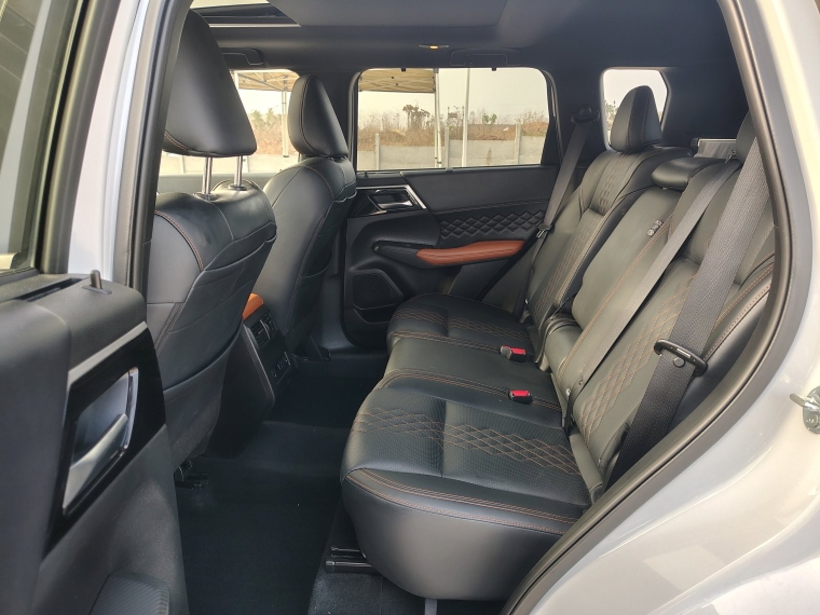 MITSUBISHI NEW OUTLANDER Outlander Gls Ltd 4x4 2.5 Aut 2024 - Imagen 8 de 20