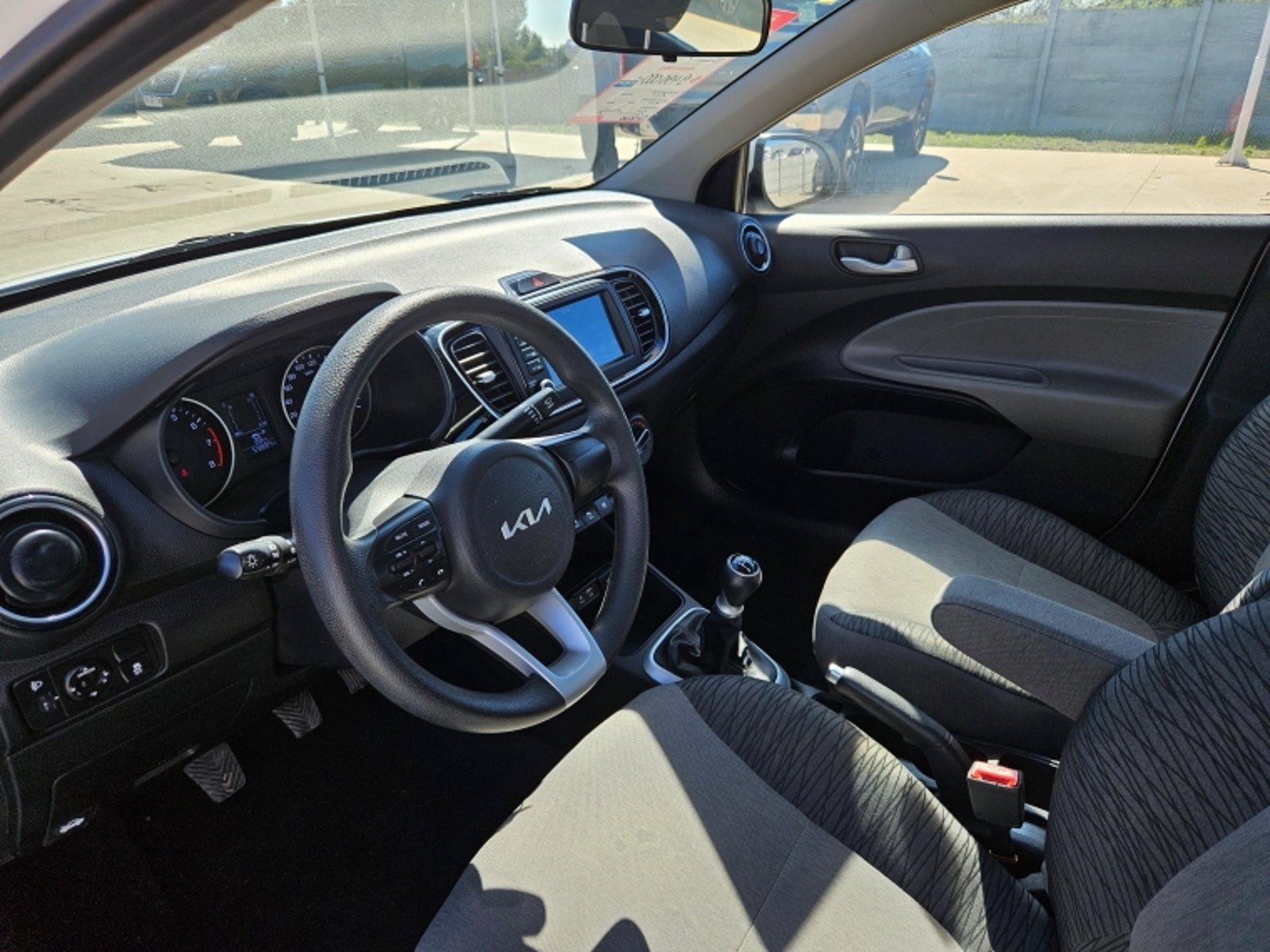 Kia Soluto Mpi 1.4 2024 - Imagen 10 de 19