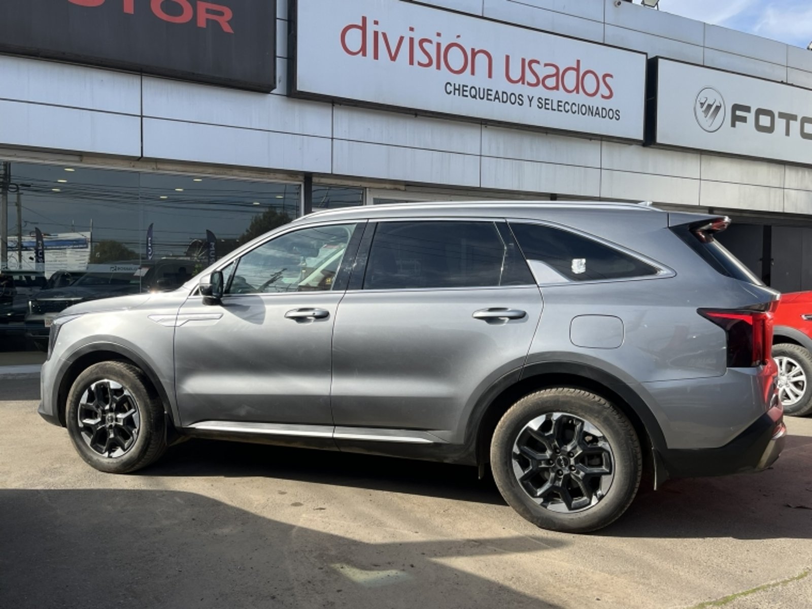 Kia Sorento Ex 4x4 2.2 Aut 2024 - Foto 2 de 20