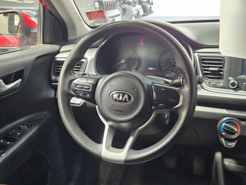 Kia Rio 4 Sedan 1.4 2020 - Imagen 9 de 20