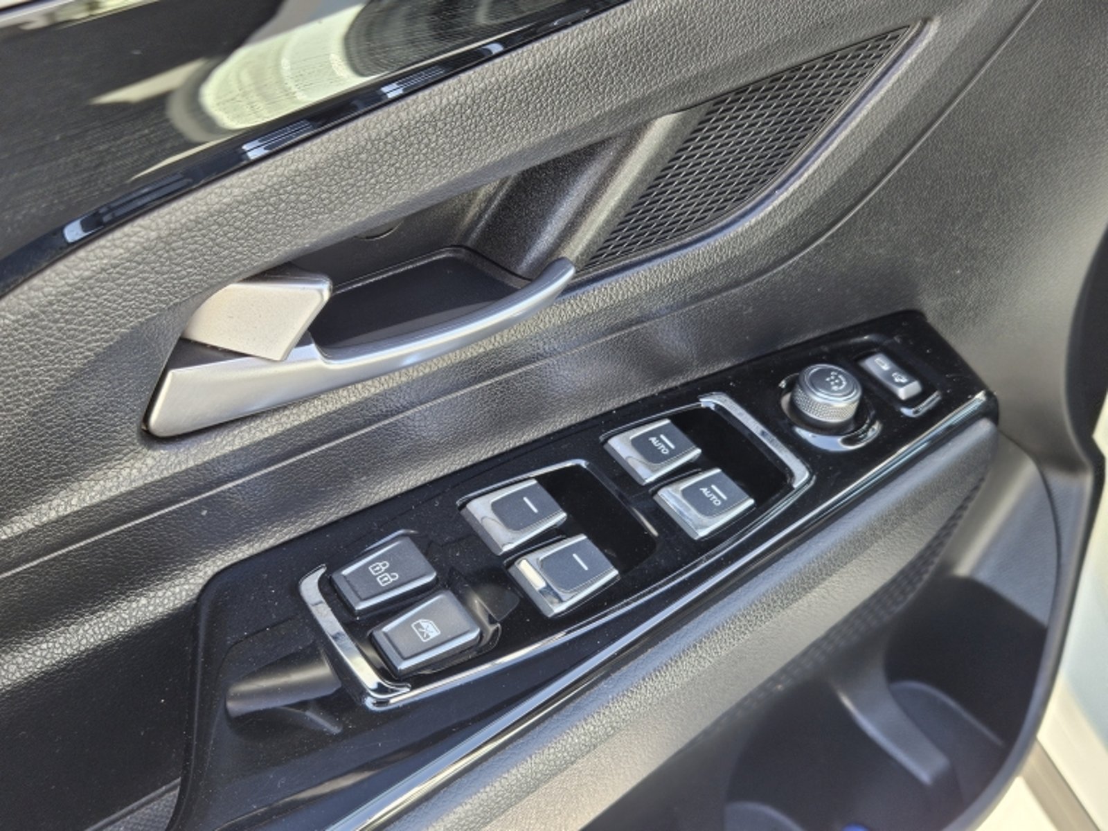 SSANGYONG KORANDO New Korando 4x2 1.5 At - Cg111 2023 - Imagen 13 de 20