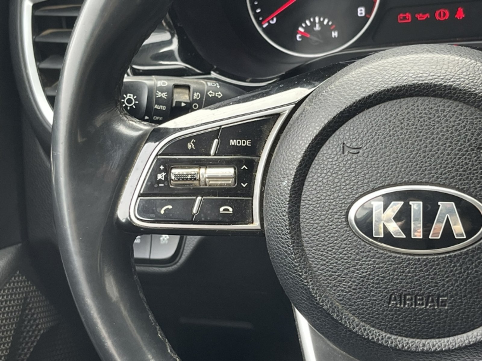 KIA Seltos Mpi 6mt 1.6 2021 - Imagen 17 de 20