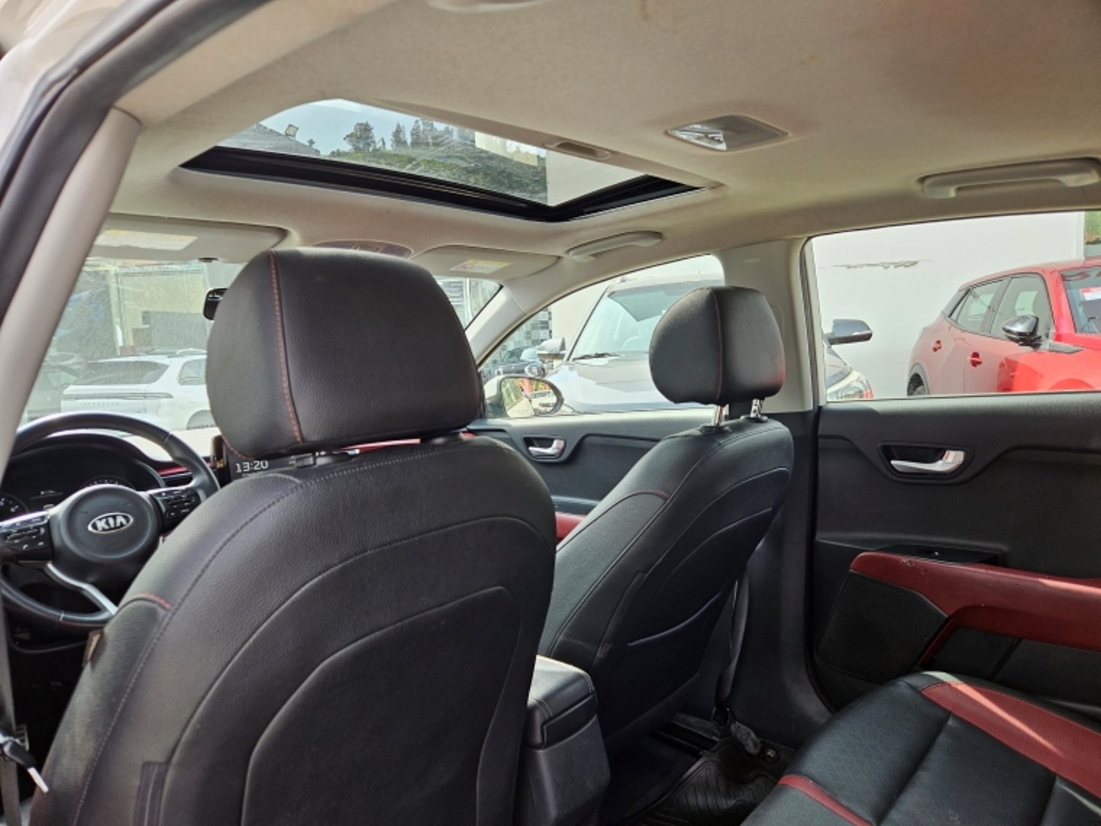 Kia Rio 5 Sport 1.6 2021 - Imagen 9 de 20