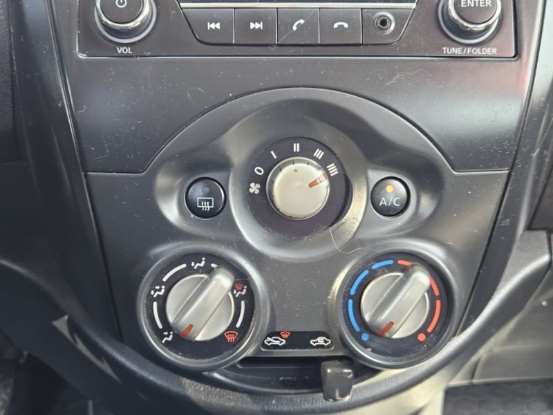 Nissan March K13 Hb 1.6 2021 - Imagen 12 de 20