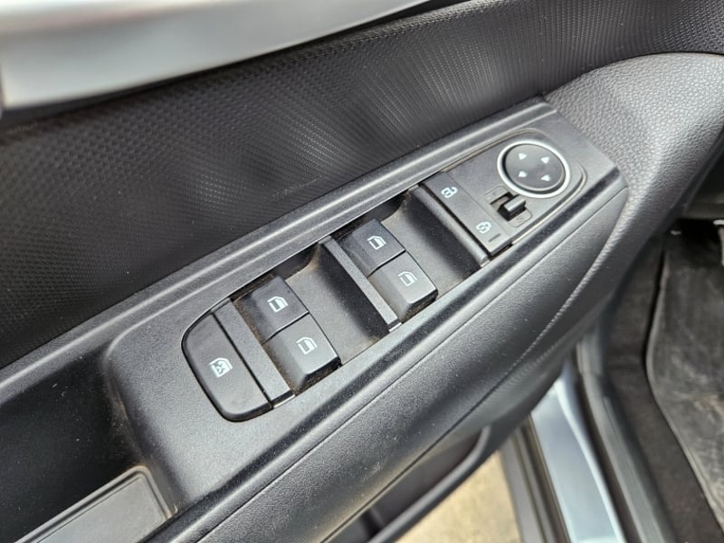 Kia Sonet Ex 1.5 2023 - Imagen 9 de 19
