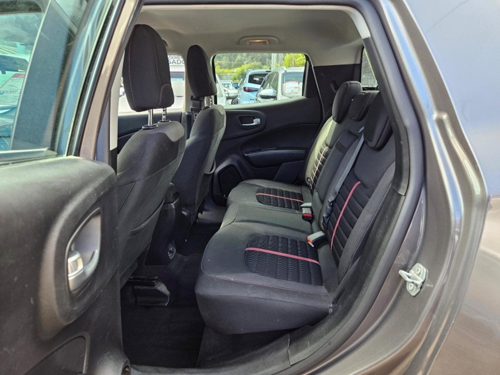 RAM 1000 Big Horn Dcab 1.8 Aut 2021 - Imagen 8 de 20