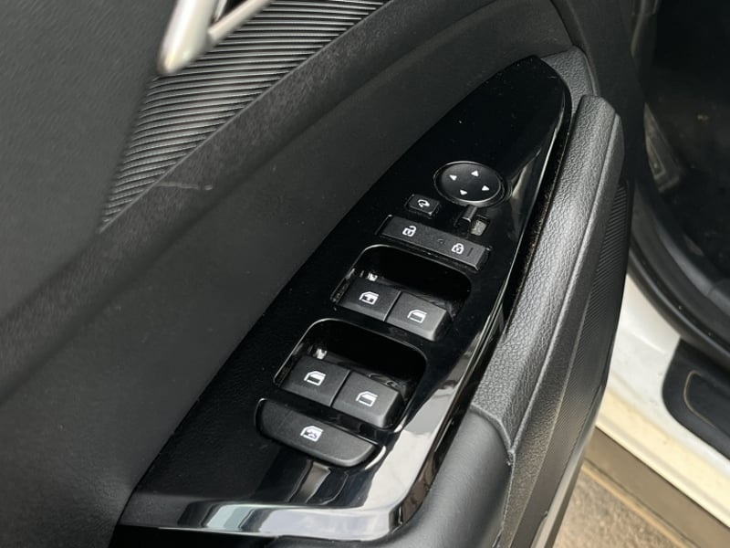 Kia Sportage Ex 2.0 Aut 2023 - Imagen 13 de 20