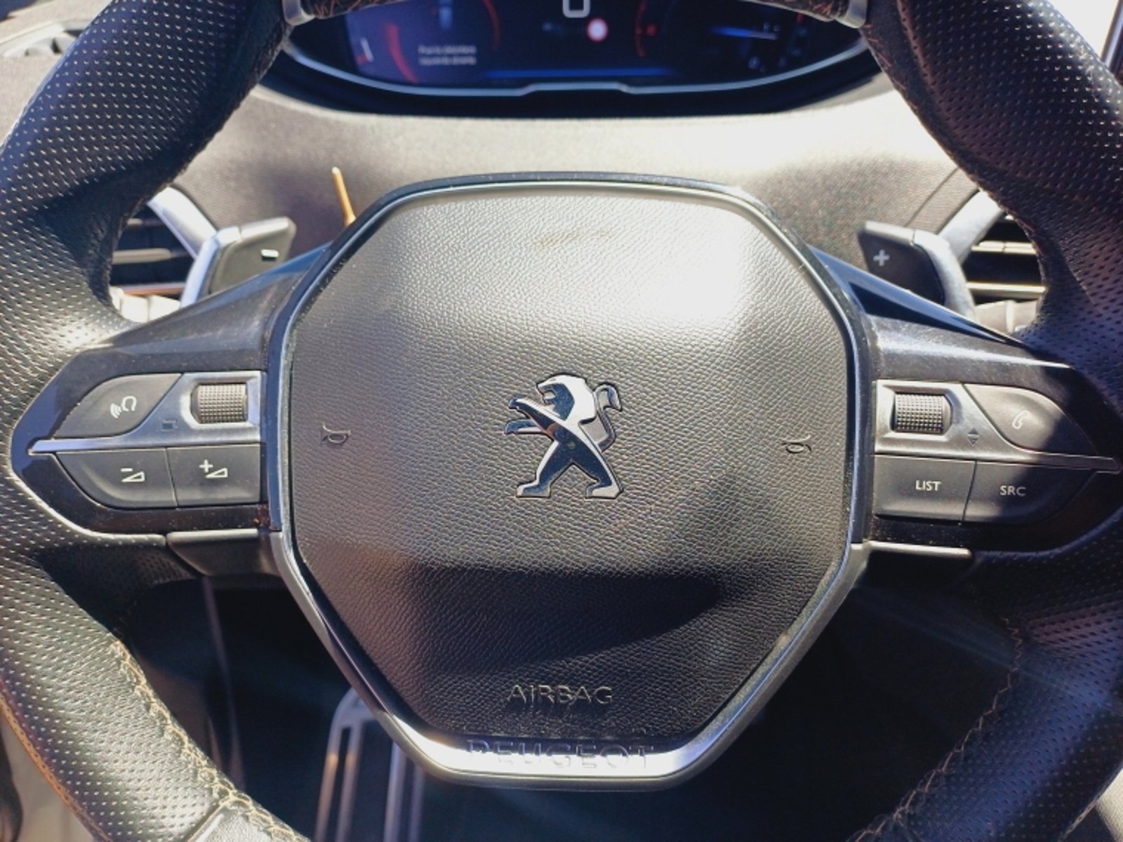 PEUGEOT 3008 Gt Bluehdi 180 Eat8 2.0 2020 - Imagen 16 de 19