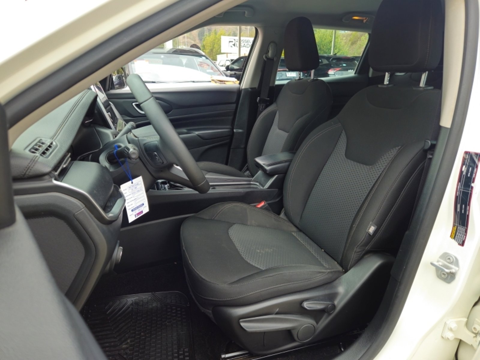 JEEP Compass Sport 4x2 1.3 Aut 2023 - Imagen 14 de 20
