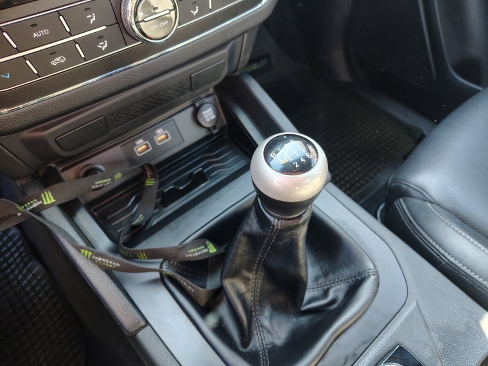 SSANGYONG Musso Dcab 4x4 2.2 2024 - Imagen 14 de 20