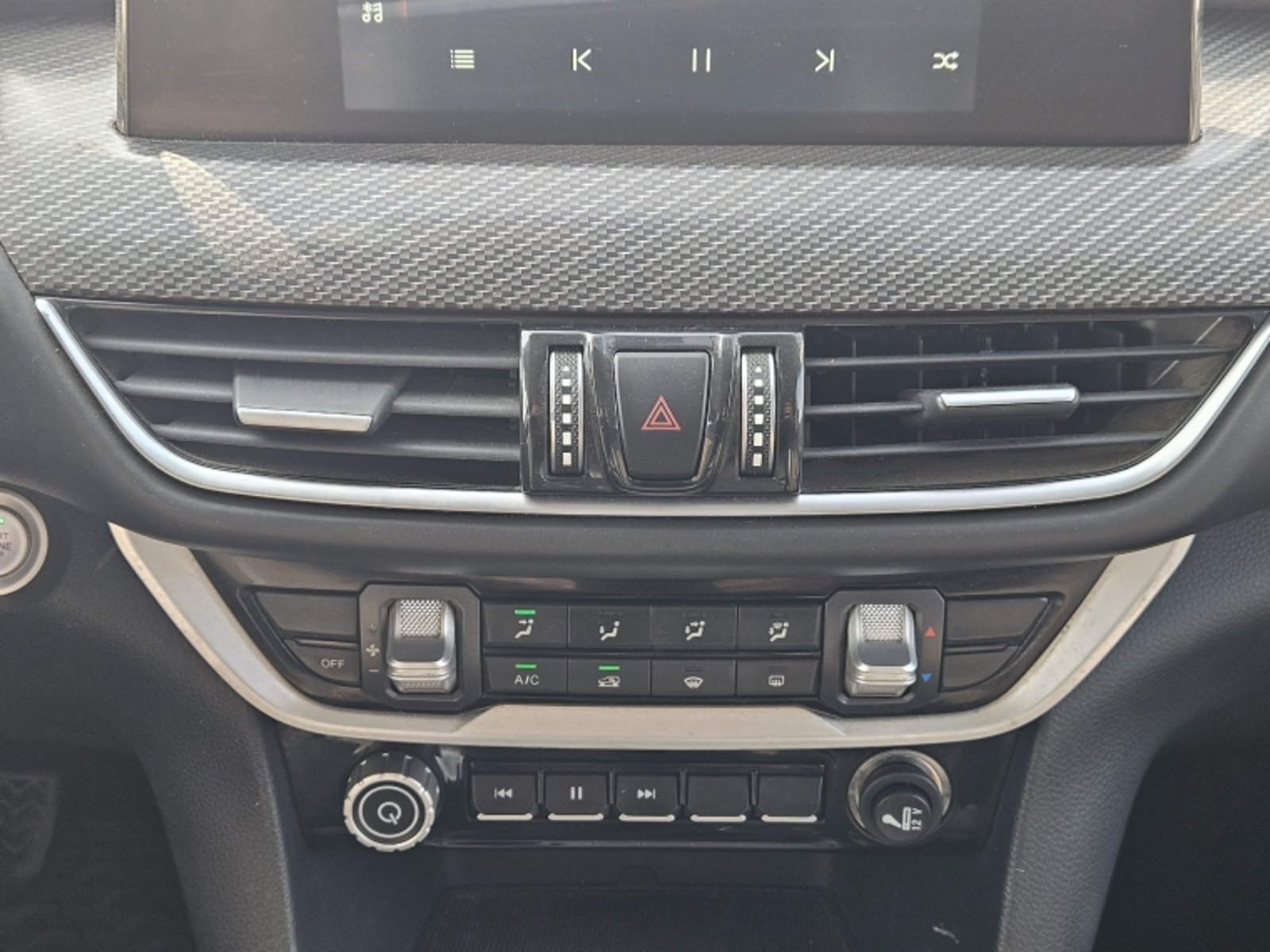 FOTON G7 Dcab 4x4 2.0 2023 - Imagen 11 de 20