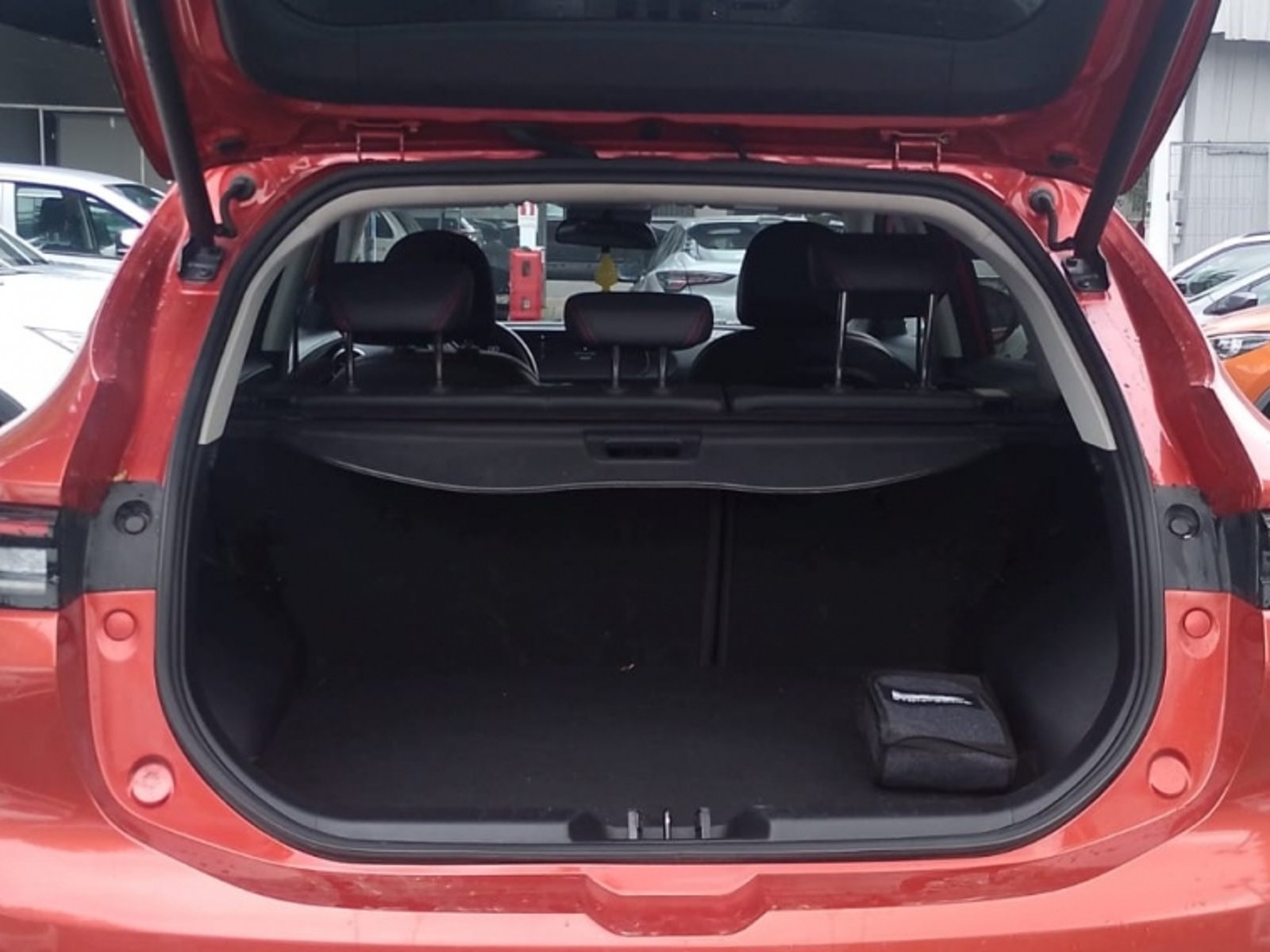DFM T5 Evo 4x2 1.5 Aut 2023 - Imagen 9 de 20