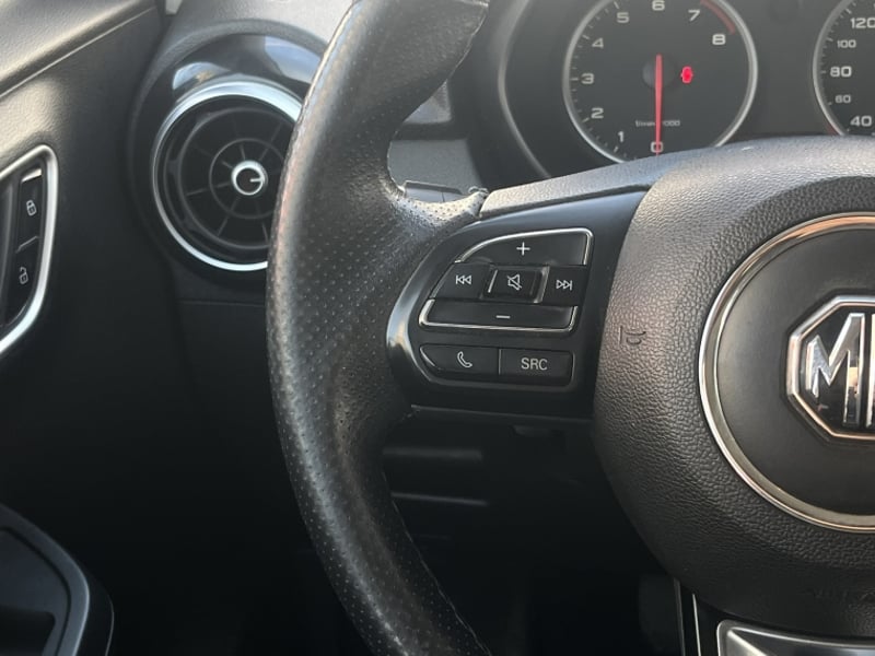 MG 3 Hatch Back 1.5 Aut 2021 - Imagen 18 de 20