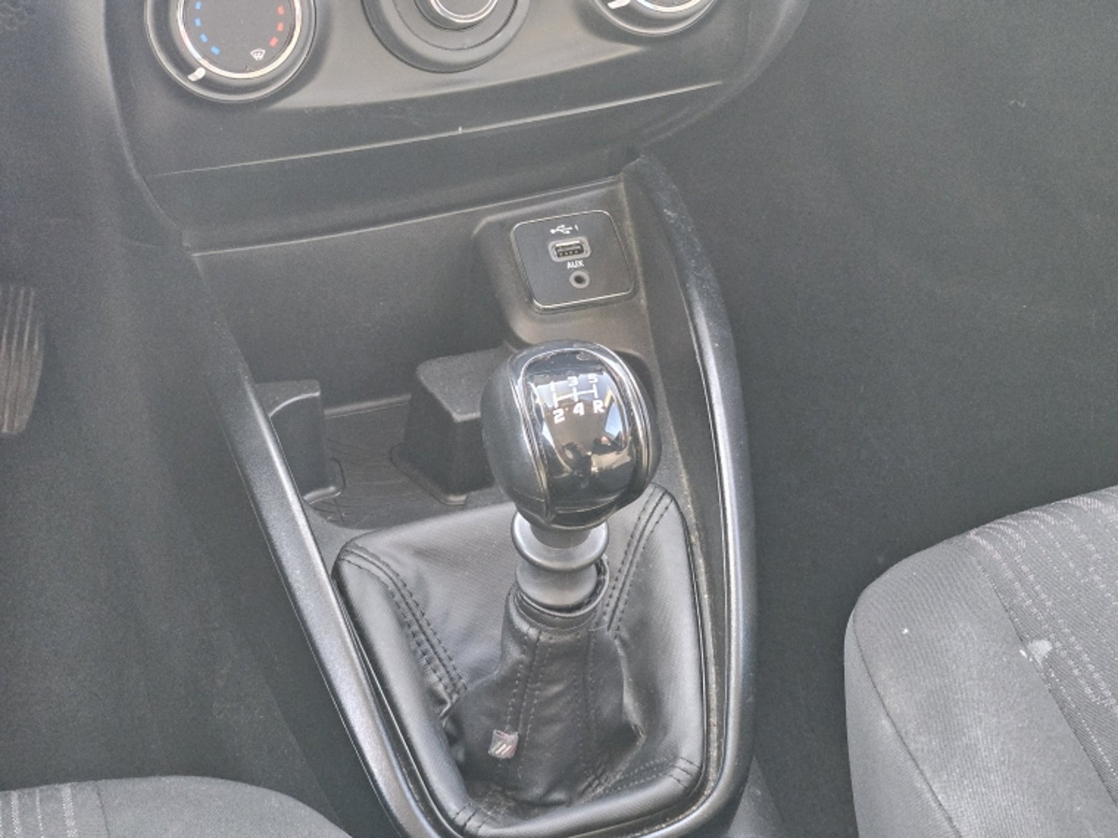 FIAT Argo Drive Elx 1.3 Gse 5p Bz Mt 2023 - Imagen 12 de 20