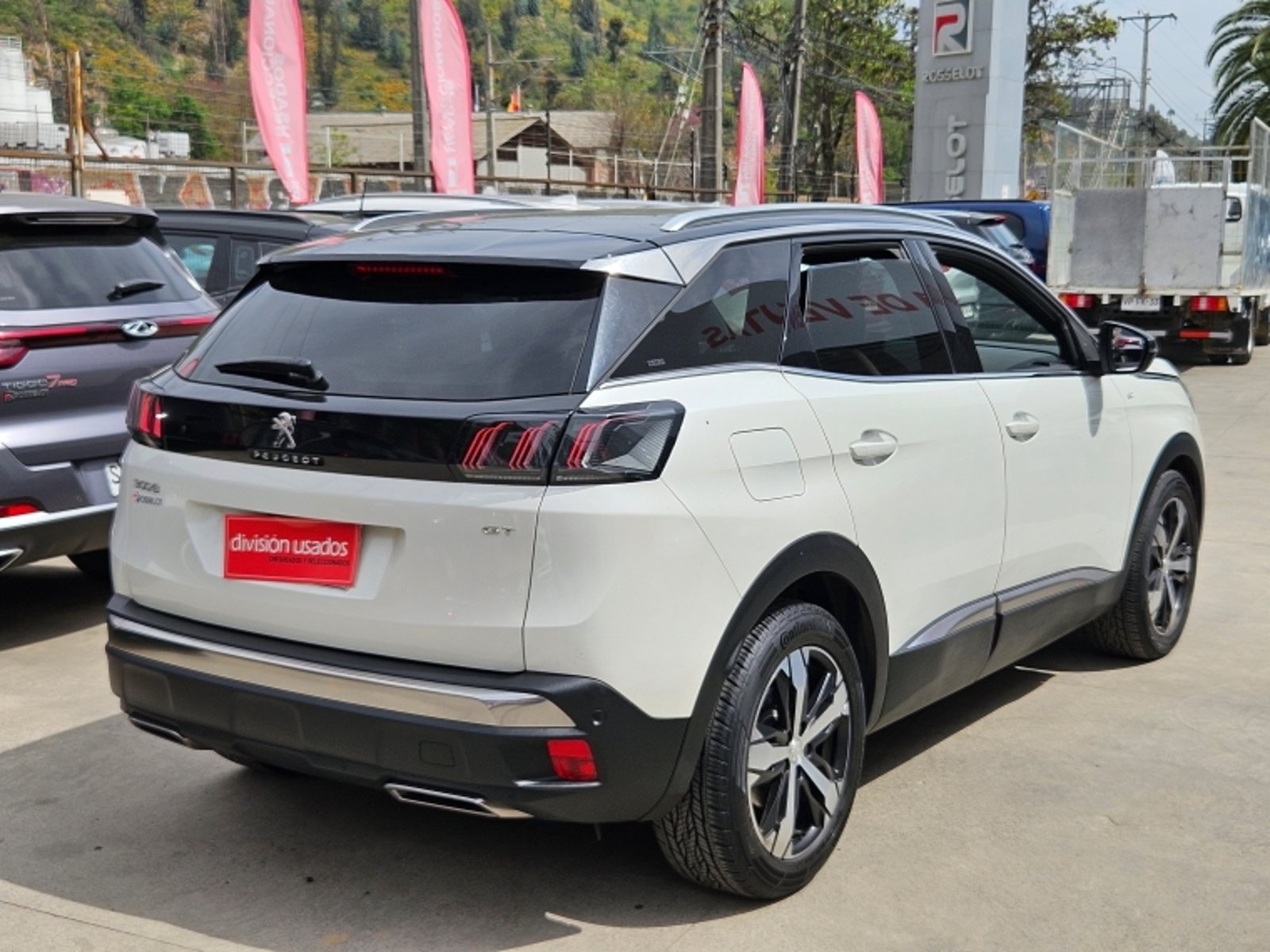 Peugeot 3008 Puretech 180 Eat8 1.6 Aut 2023 - Foto 5 de 20