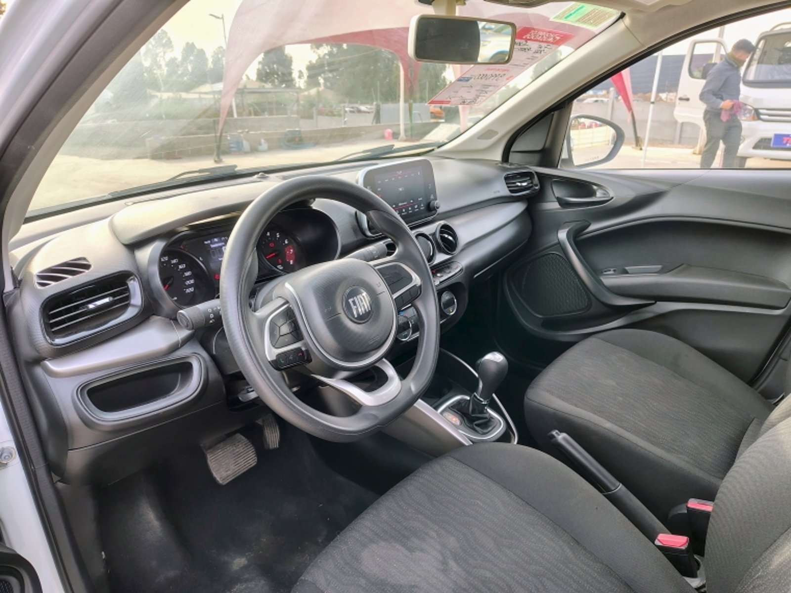 FIAT Cronos Drive 1.8 At 2022 - Imagen 12 de 20