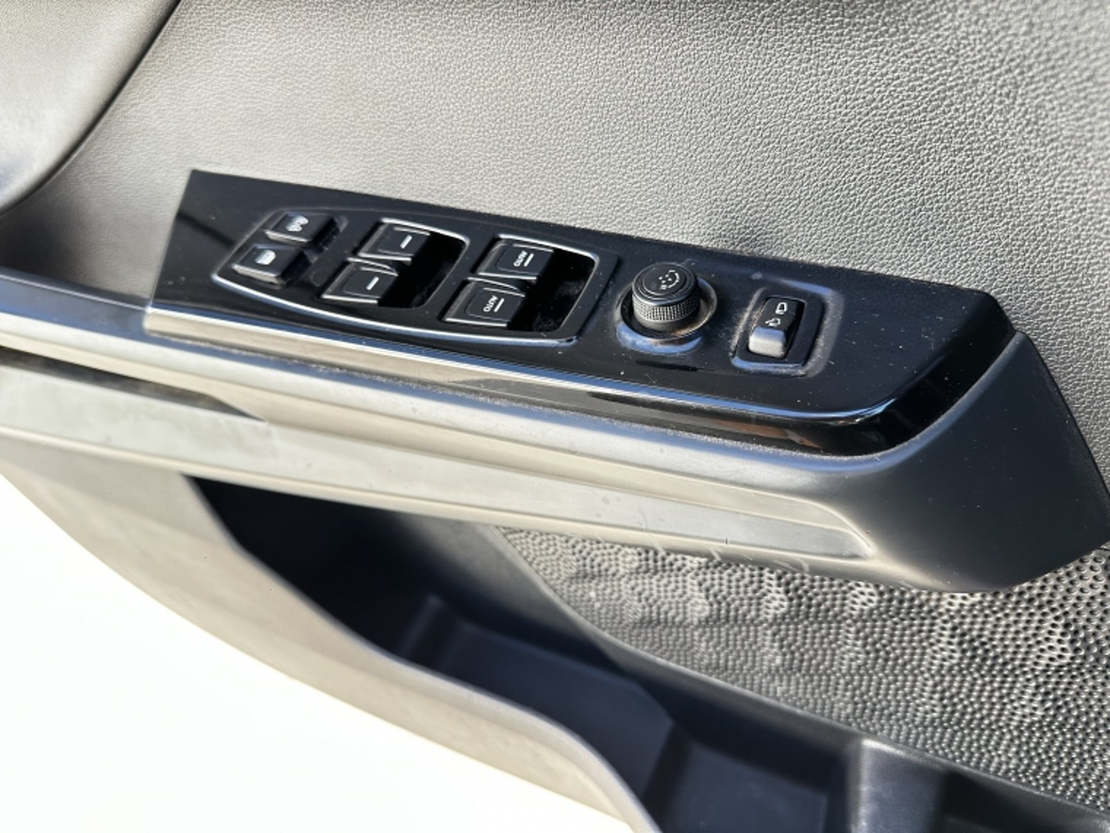 SSANGYONG Torres 4x2 1.5 2023 - Imagen 15 de 20
