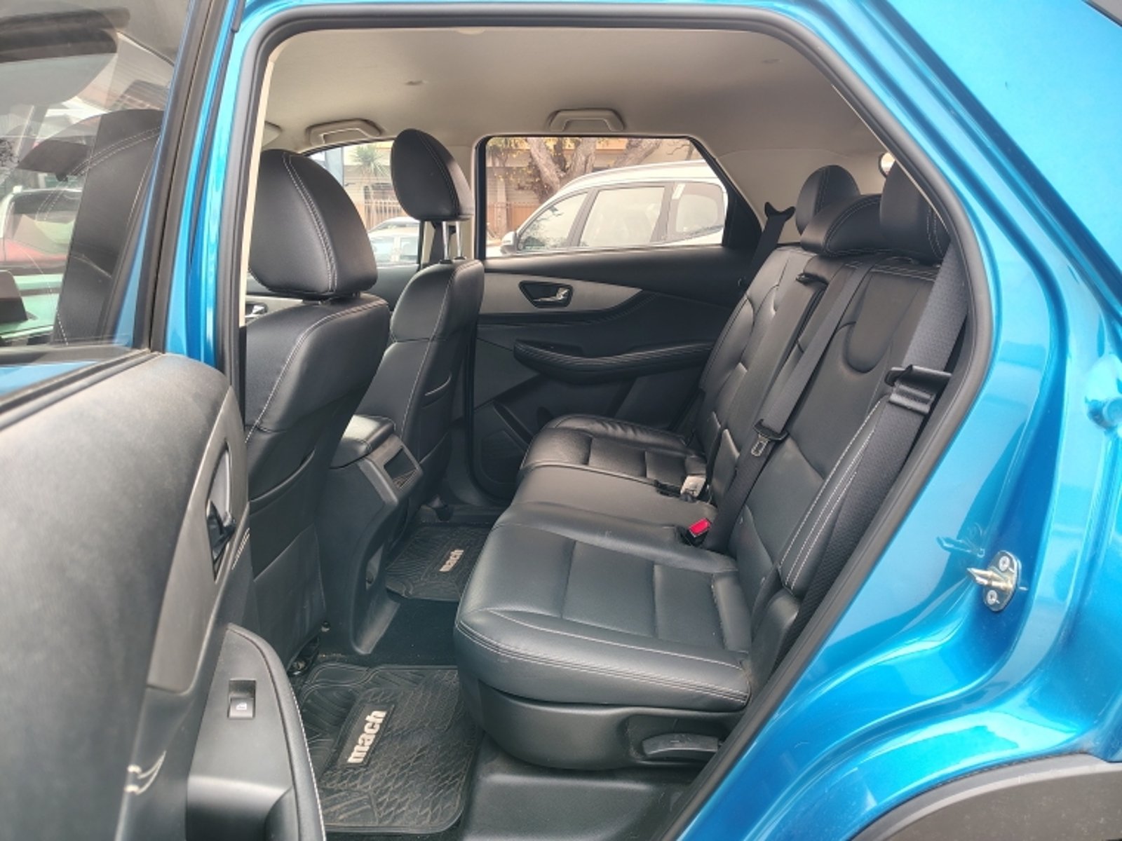 DFSK 560 Suv 560 1.8 2023 - Imagen 8 de 19