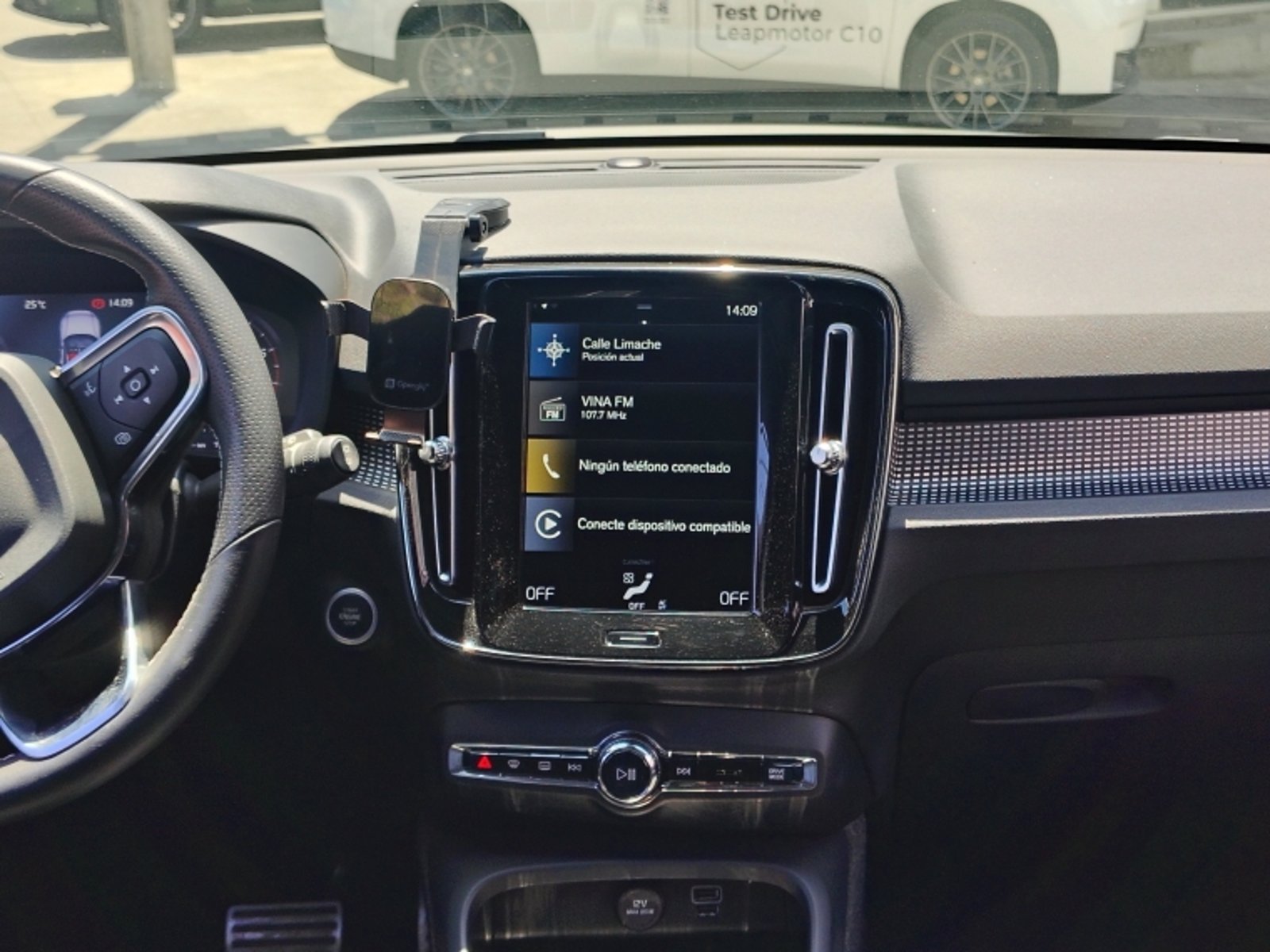 VOLVO Xc40 T4 Fwd 2.0 Aut 2021 - Imagen 10 de 20